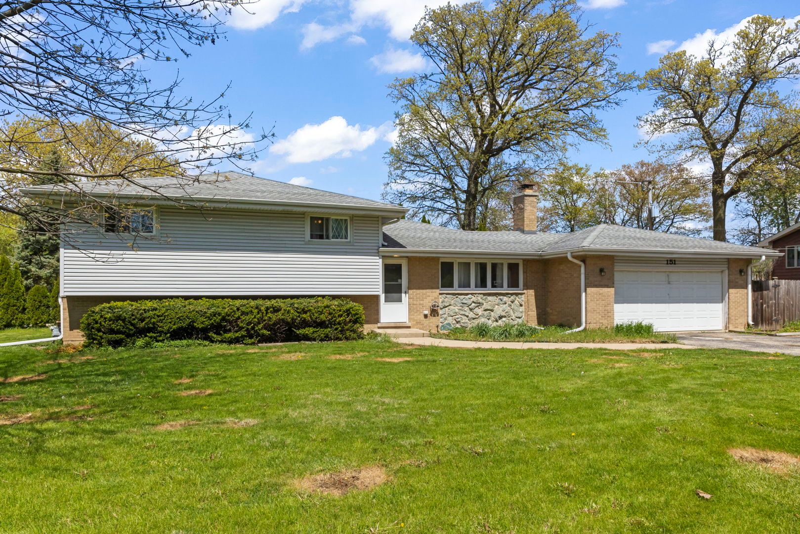151 Catalpa Avenue — Wood Dale, IL 60191