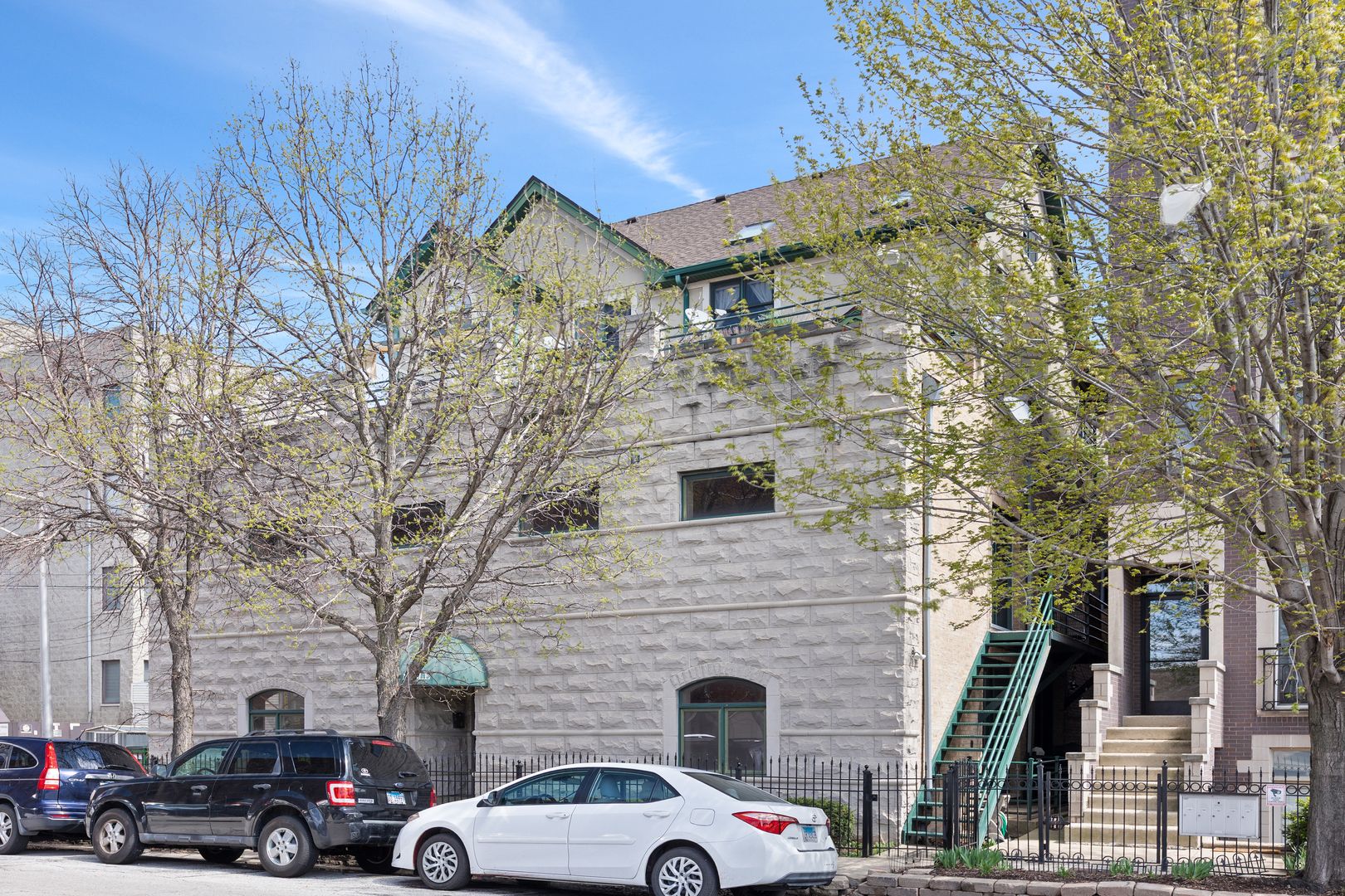 417 N NOBLE Street #5 — Chicago, IL 60642