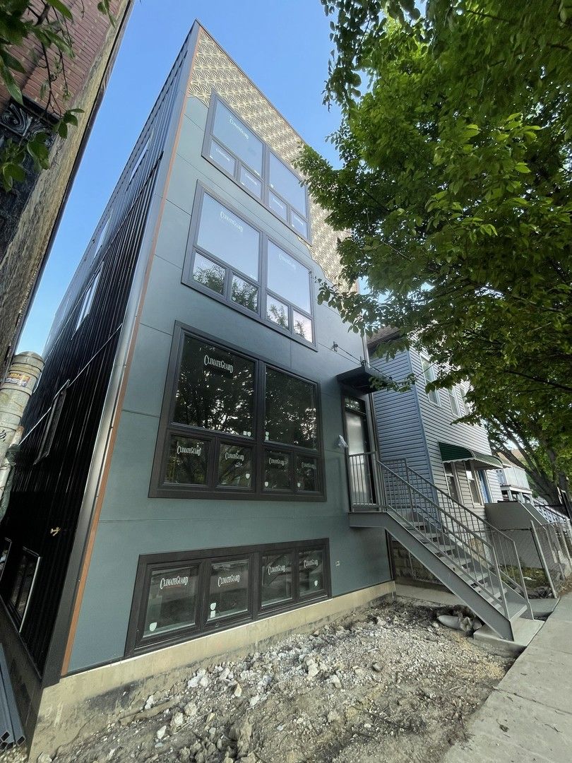 3116 Western Avenue, Chicago, IL 60618