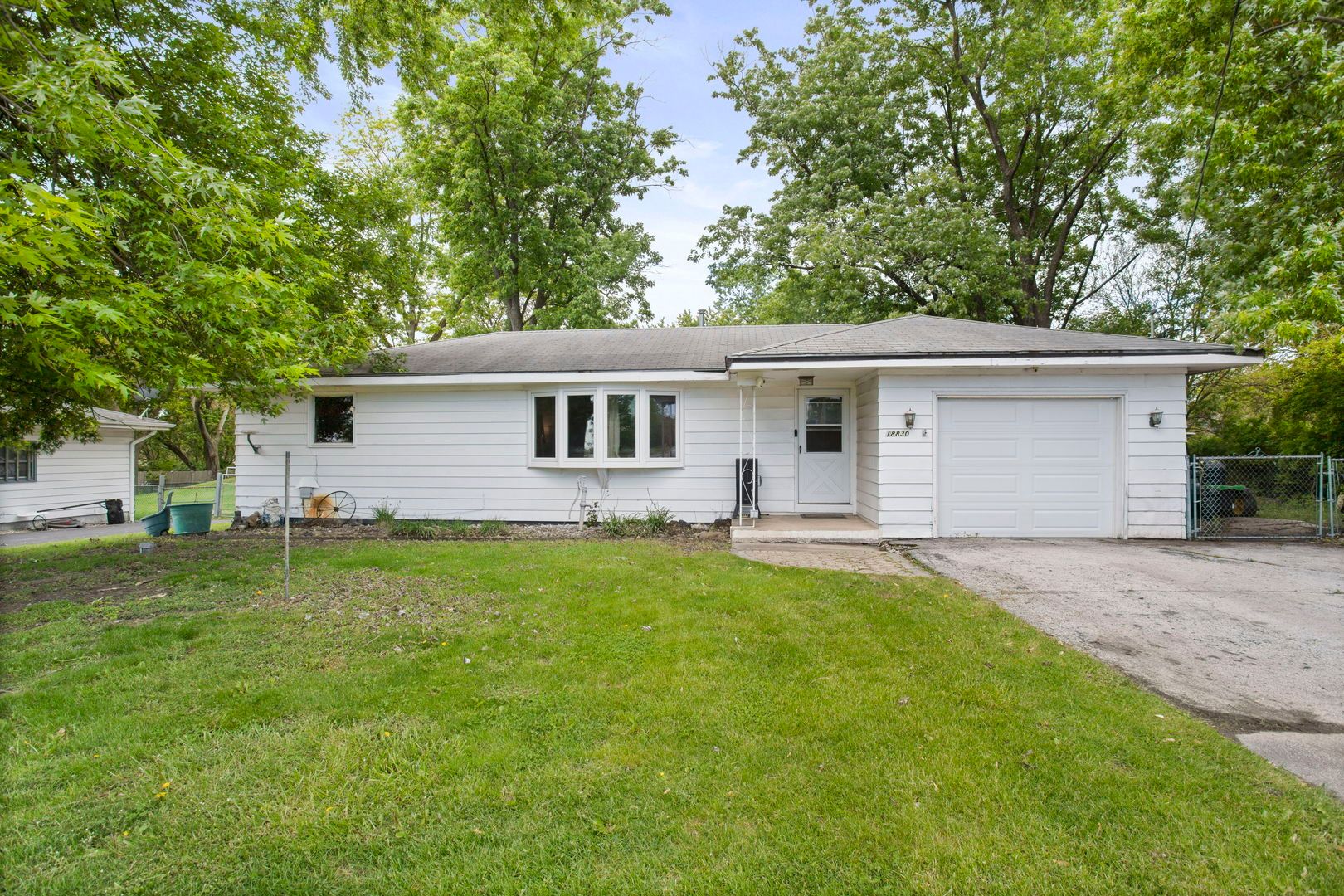 18830 Wolf Road — Mokena, IL 60448