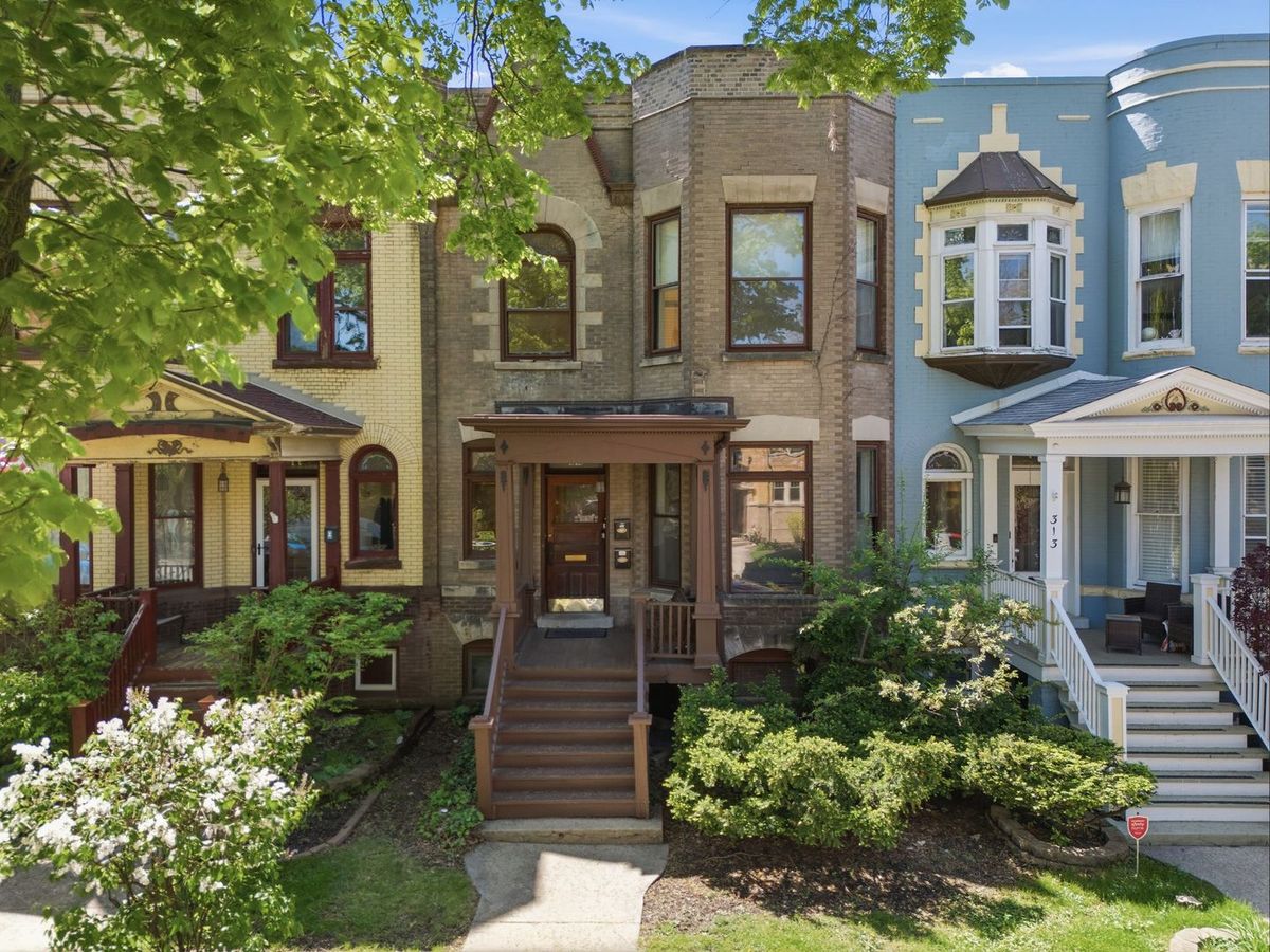 315 Maple Avenue, Oak Park, IL 60302