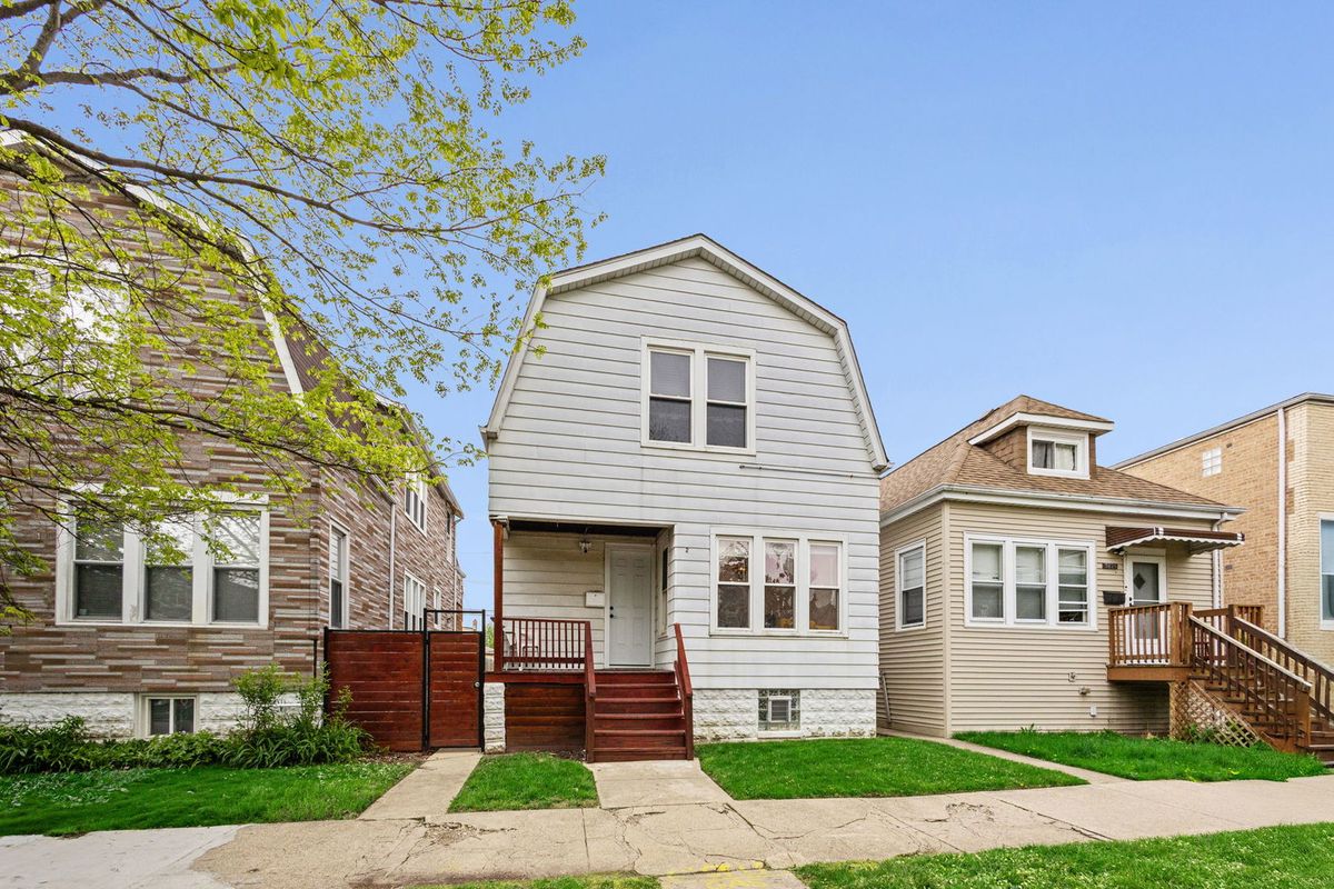 5725 Giddings Street, Chicago, IL 60630