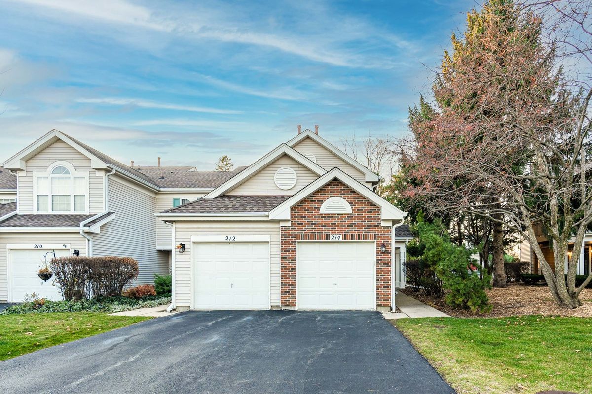 214 Cathy Lane, Mount Prospect, IL 60056