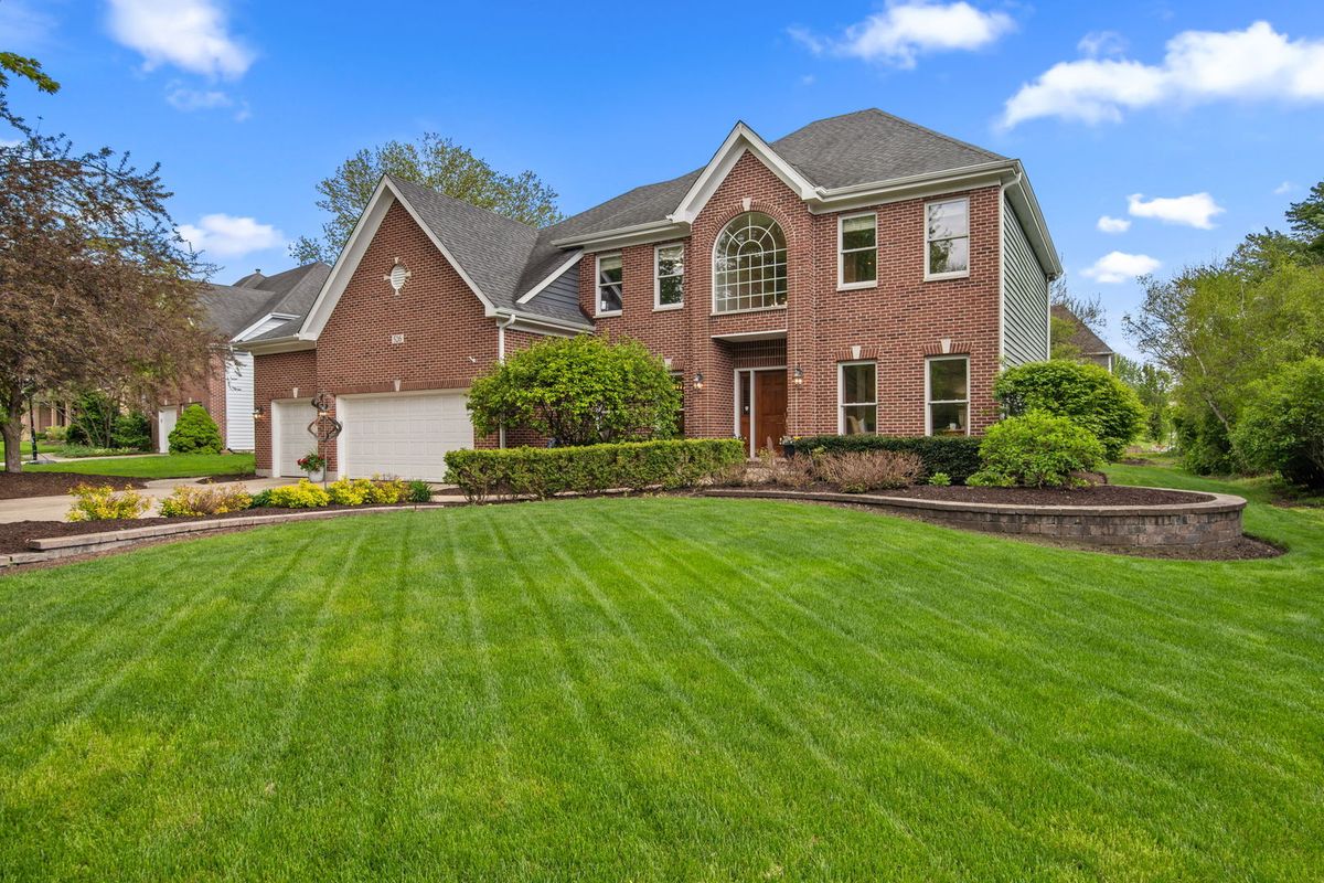 526 Ridgelawn Trail, Batavia, IL 60510