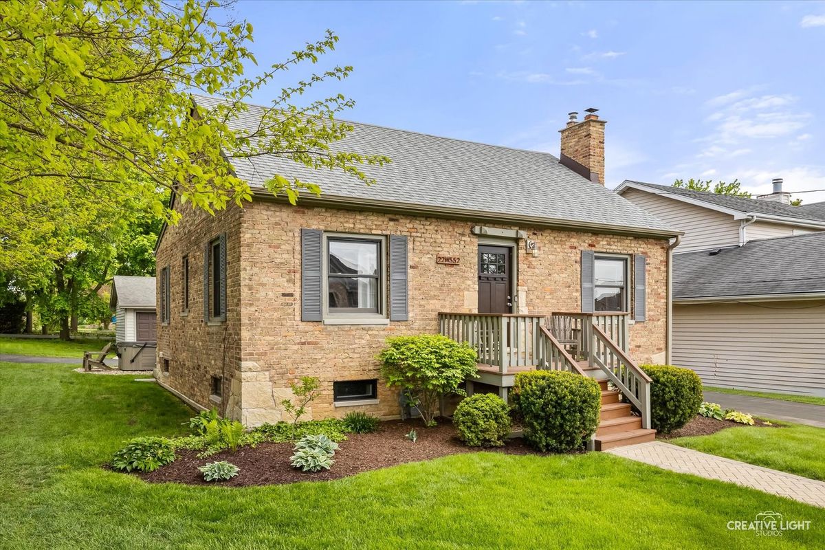 22w552 Cherry Lane, Glen Ellyn, IL 60137