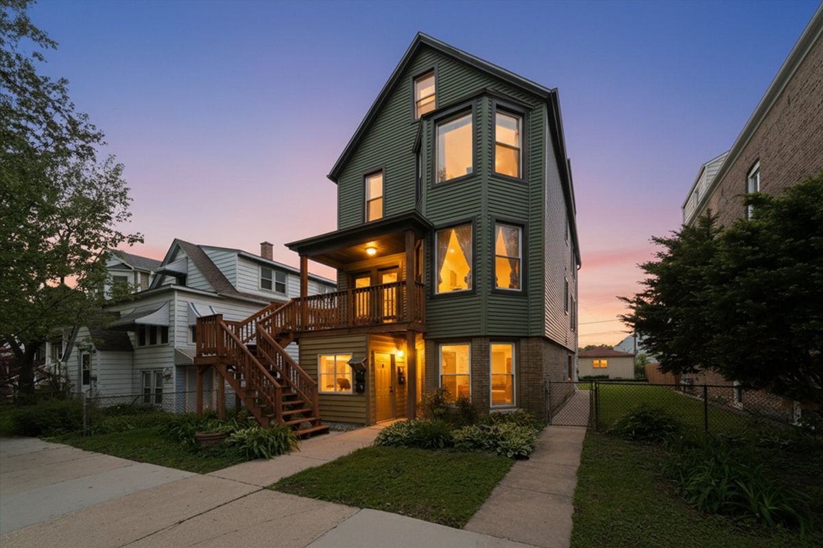 4461 Keokuk Avenue, Chicago, IL 60630
