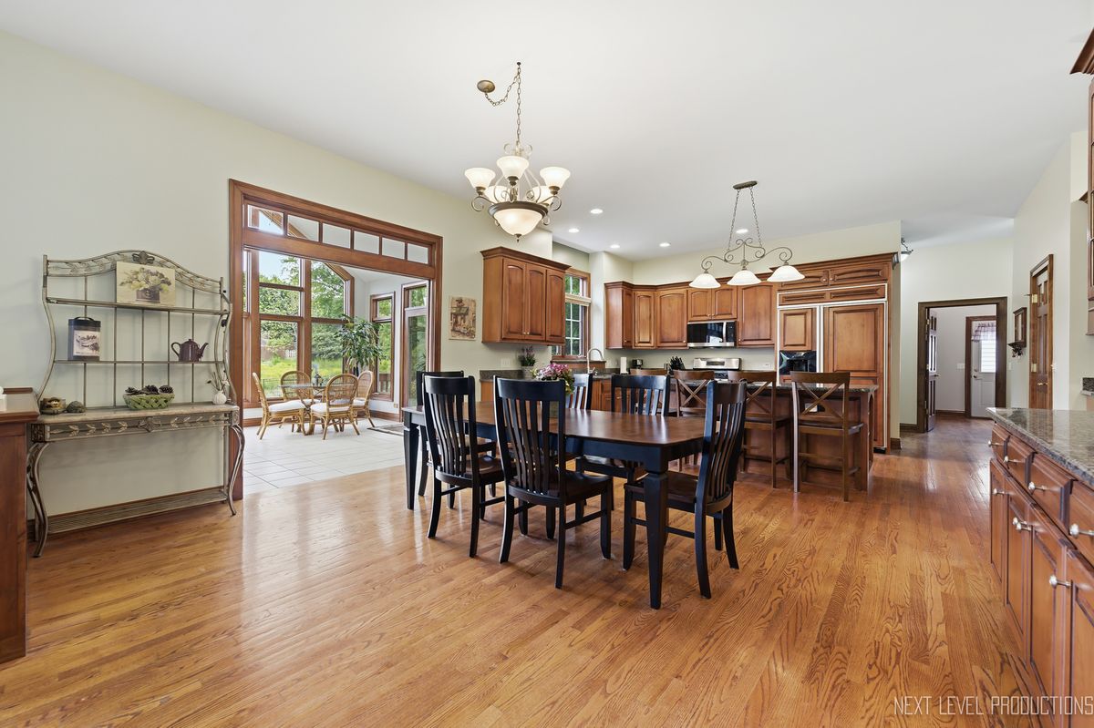 908 Knox Lane, Batavia, IL 60510