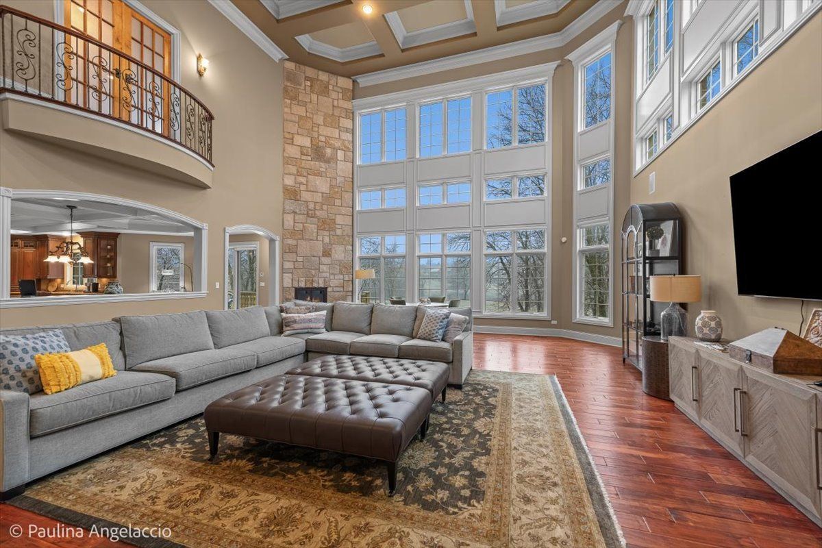 414 Dana Lane, Barrington Hills, IL 60010