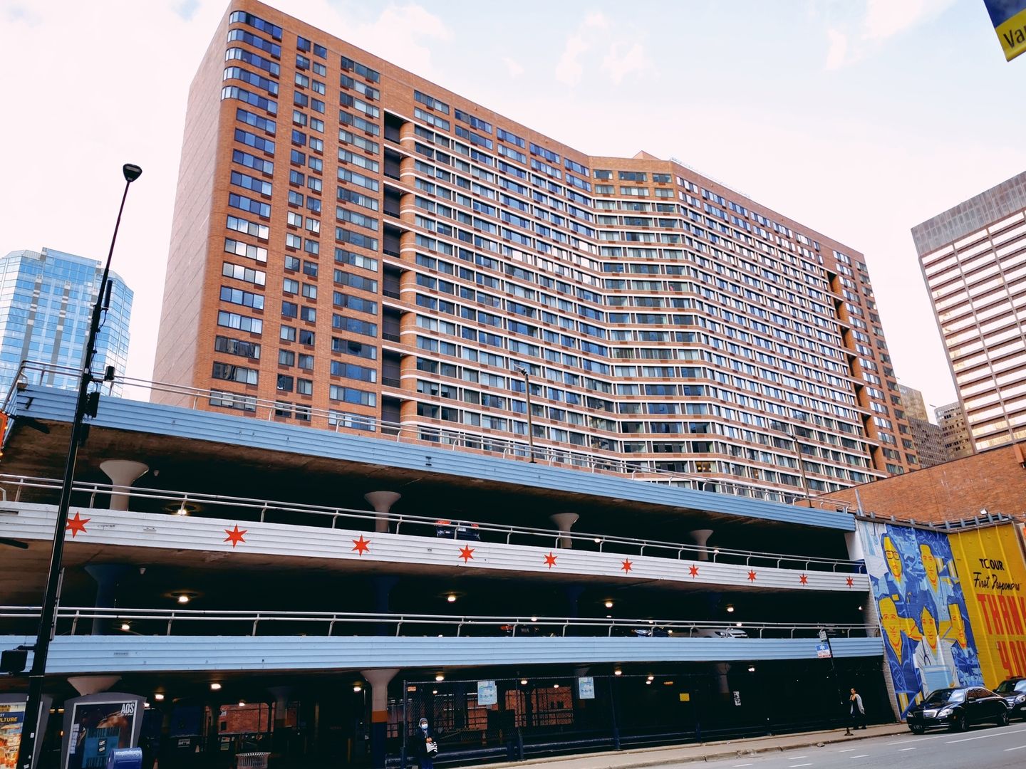 211 E Ohio Street #2407 — Chicago, IL 60611