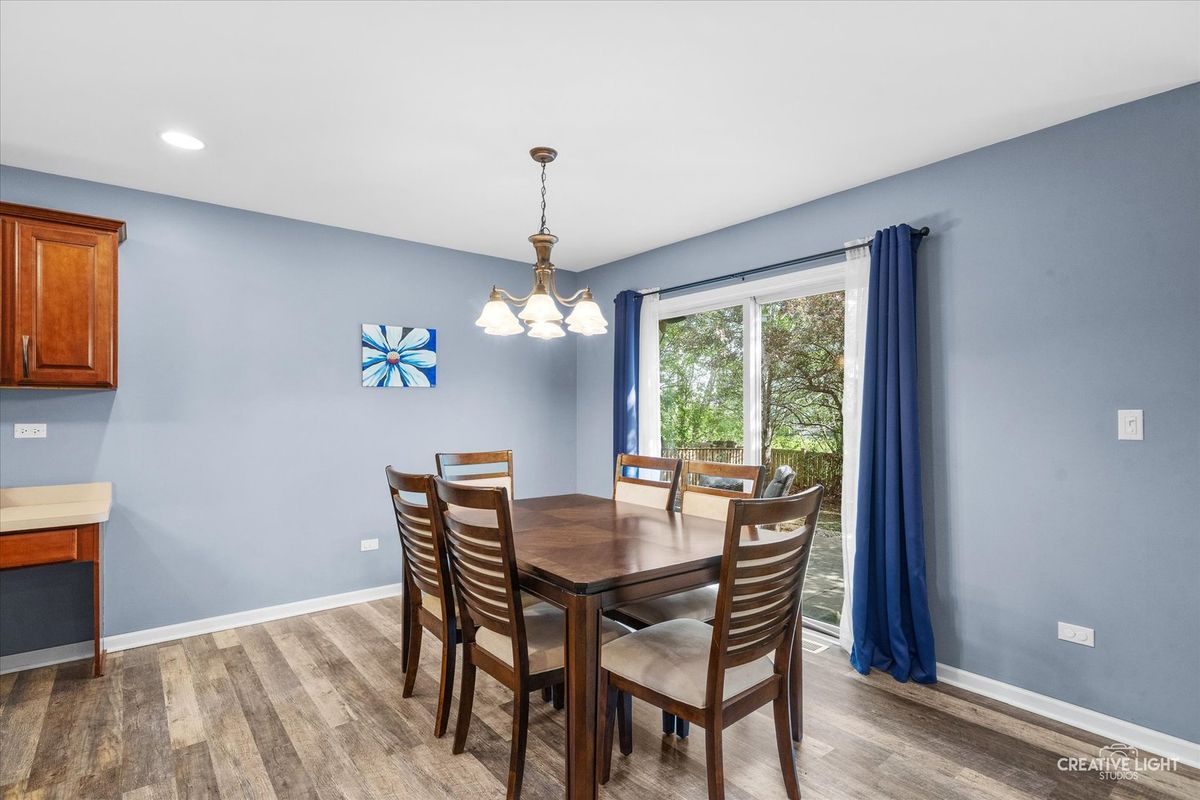 3184 Kennedy Court, Montgomery, IL 60538