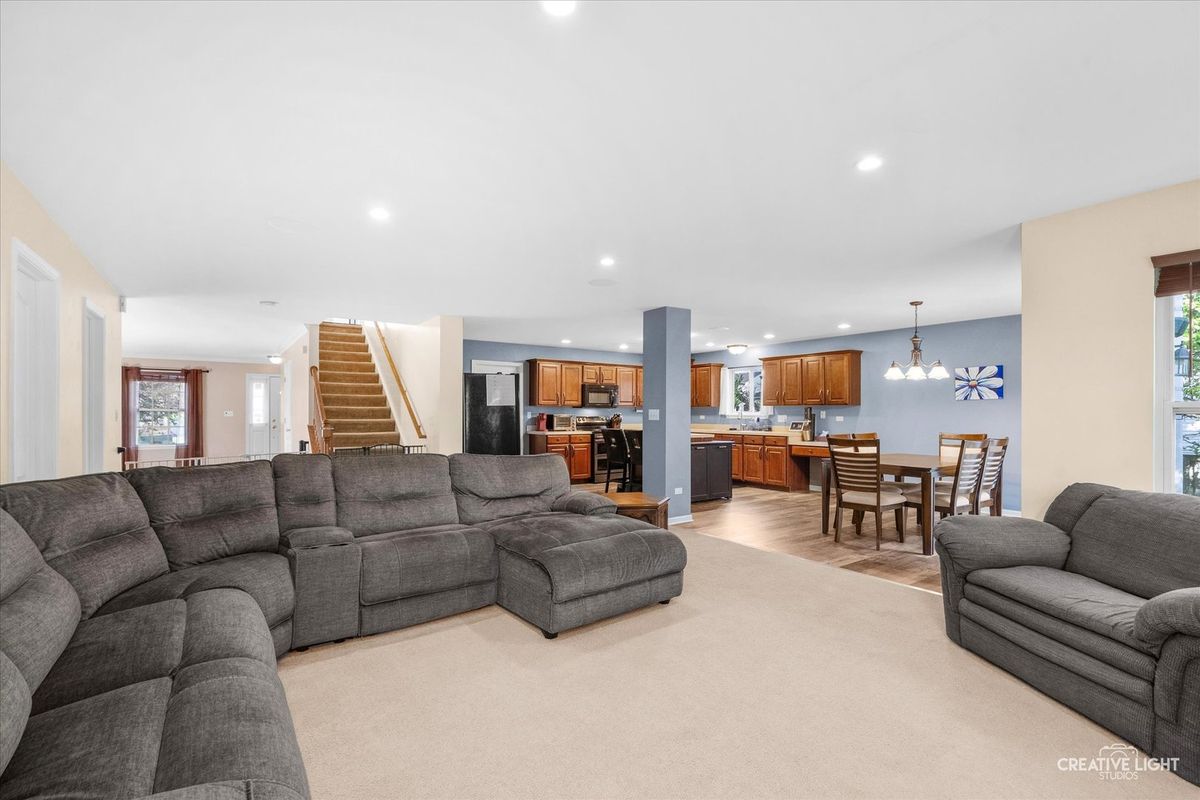 3184 Kennedy Court, Montgomery, IL 60538