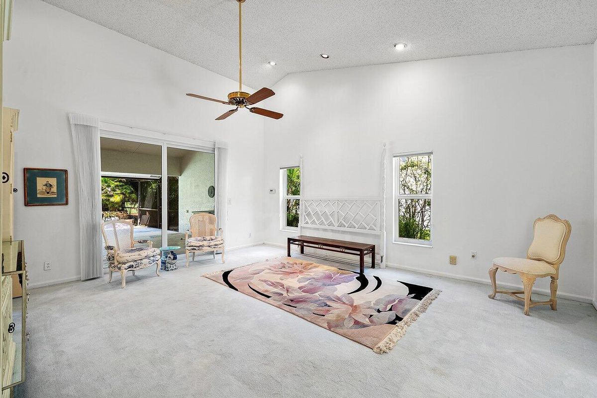 10215 Boca Woods Lane, Boca Raton, FL 33428