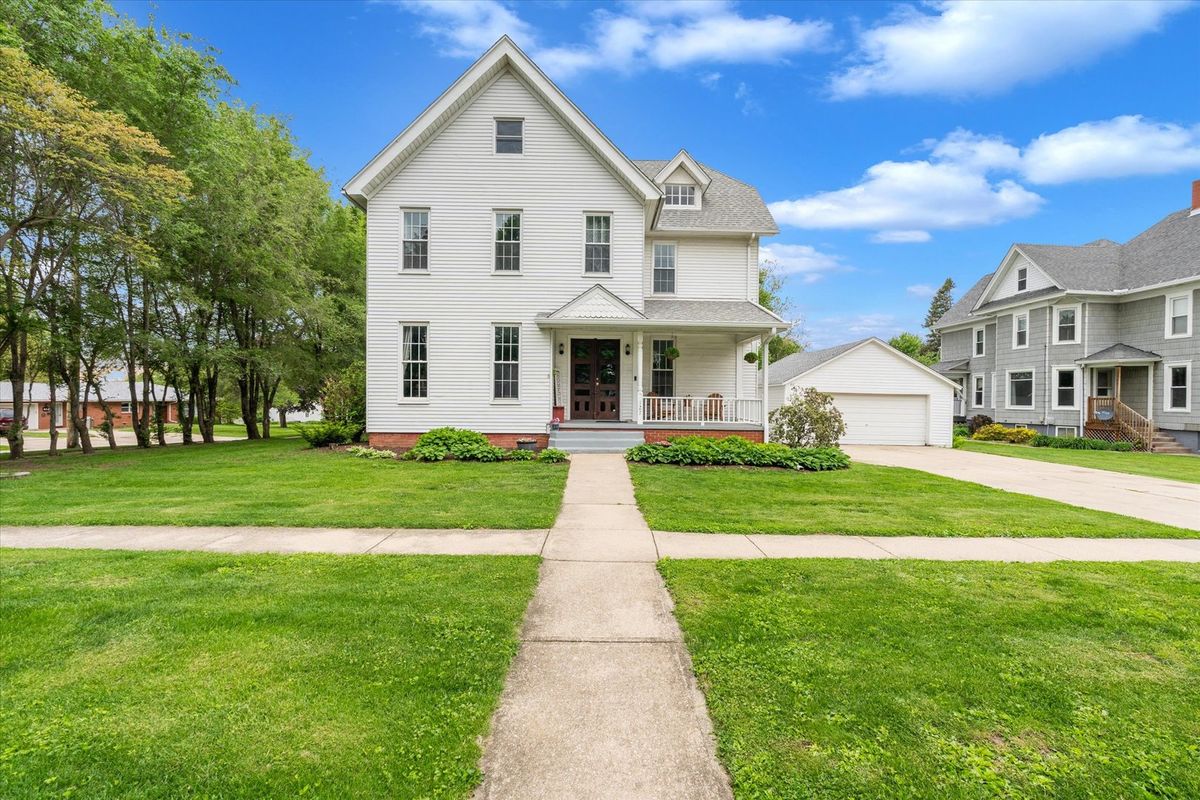 127 Vail Street, Geneseo, IL 61254