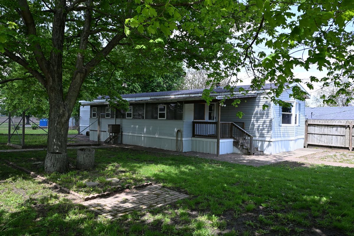 406 Park Street, Kappa, IL 61738