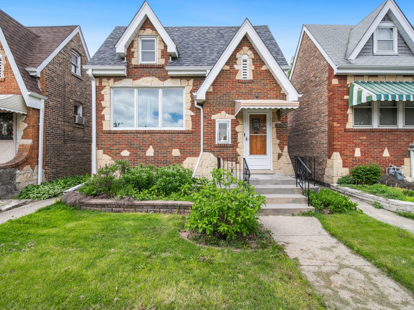 2524 Oak Park Avenue — Berwyn, IL 60402