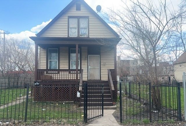 17 110th Place, Chicago, IL 60628