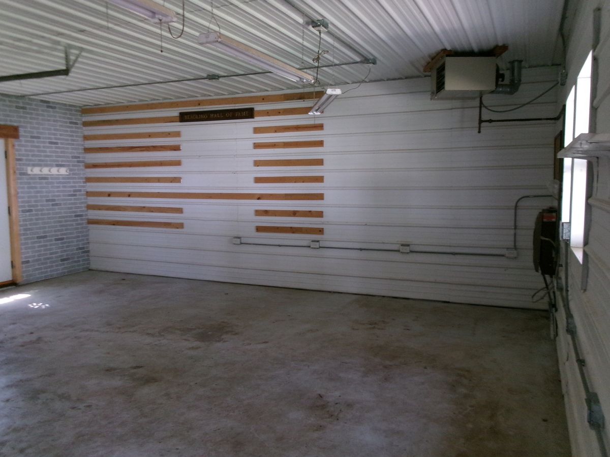 305 W Thomas Street, Martinton, IL 60951