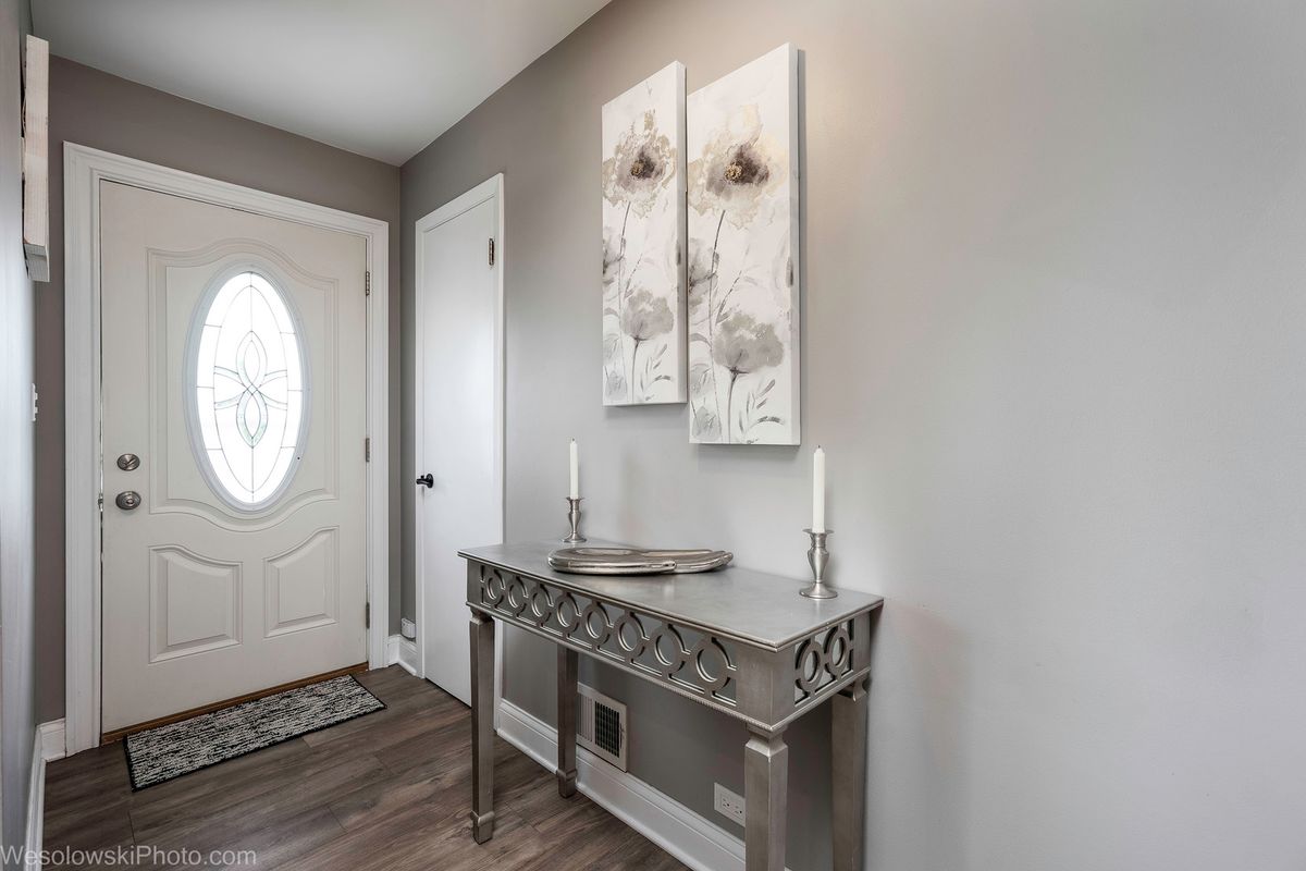 4501 Overhill Avenue, Norridge, IL 60706