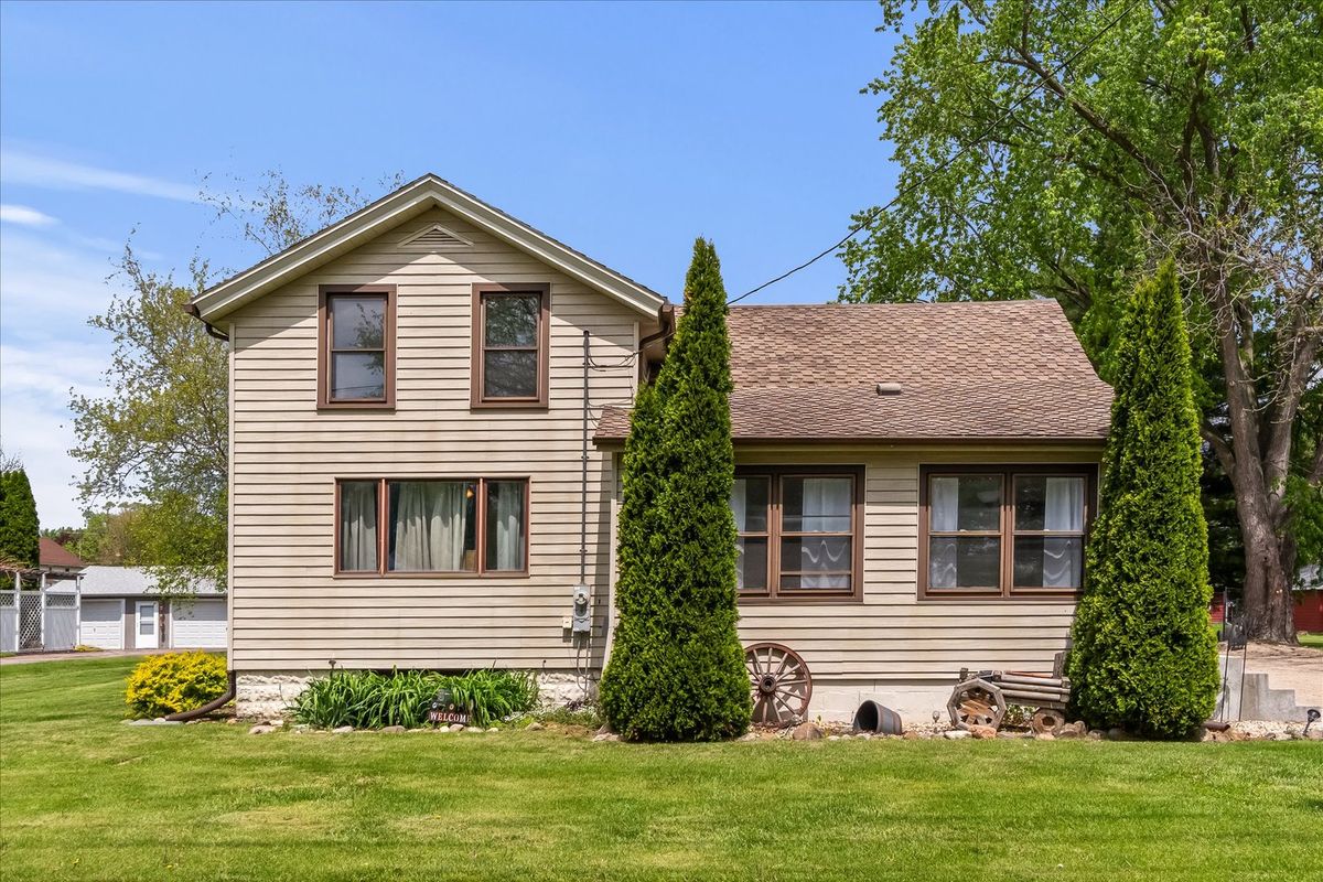 440 LaSalle Street, Somonauk, IL 60552