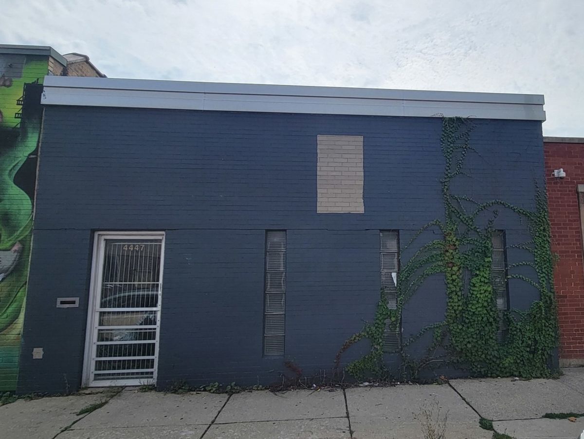 4447 Belmont Avenue, Chicago, IL 60641