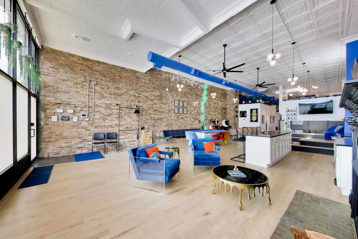 815 N Milwaukee Ave, Chicago, IL — photo 3