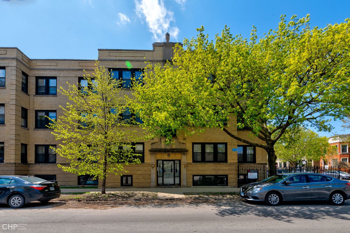 3424 RACINE Avenue, Chicago, IL 60657