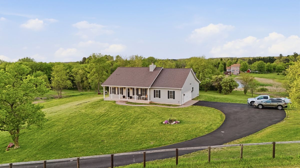 20809 Bunker Hill Road, Marengo, IL 60152