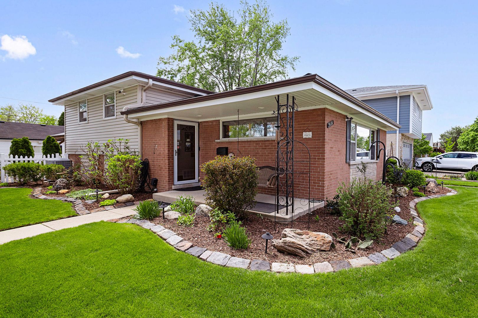 9101 27th Street — Brookfield, IL 60513