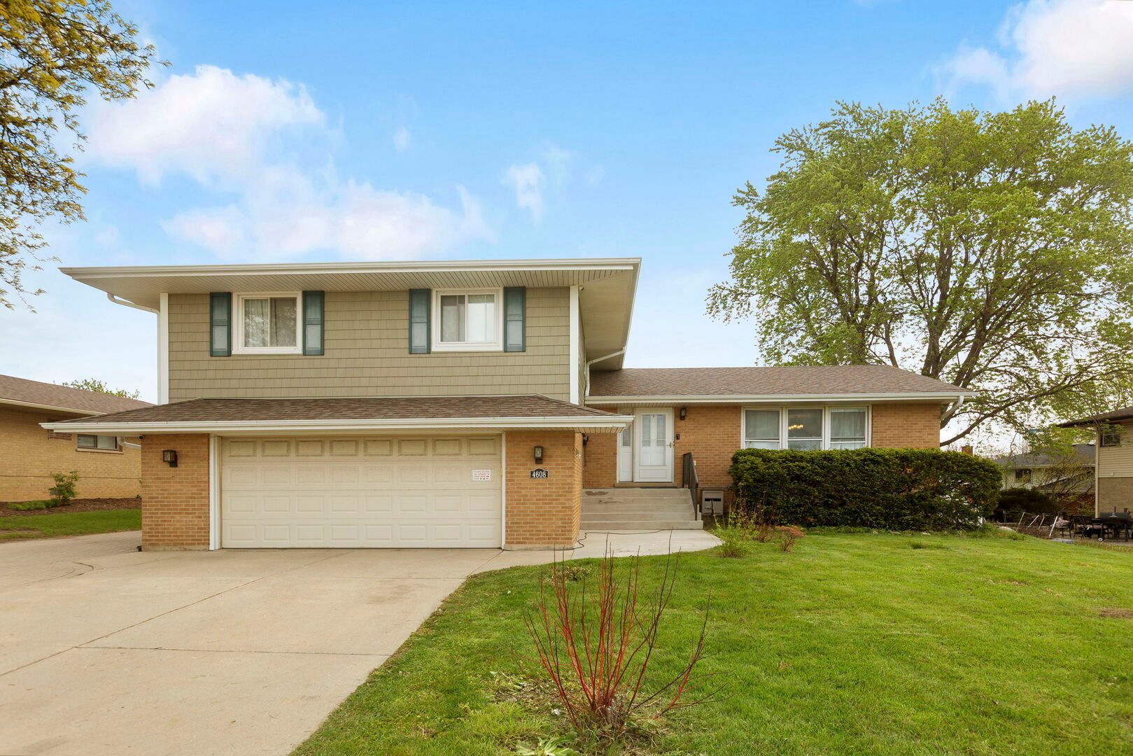 4608 Sycamore Lane — Rolling Meadows, IL 60008