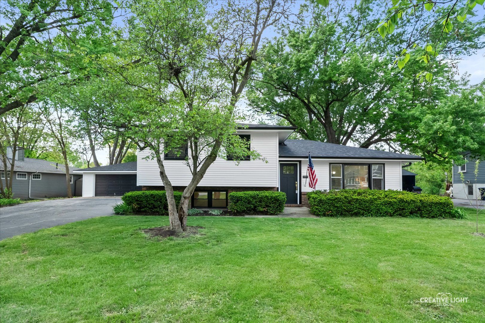 5S464 Sherman Avenue — Naperville, IL 60563