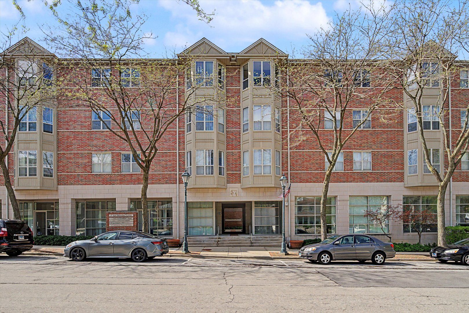 57 E Hattendorf Avenue #407 — Roselle, IL 60172