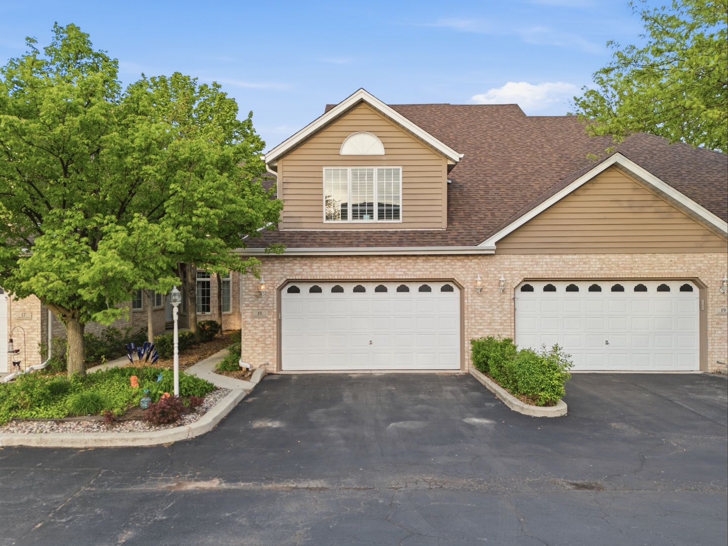 18 Moorings Drive — Palos Heights, IL 60463