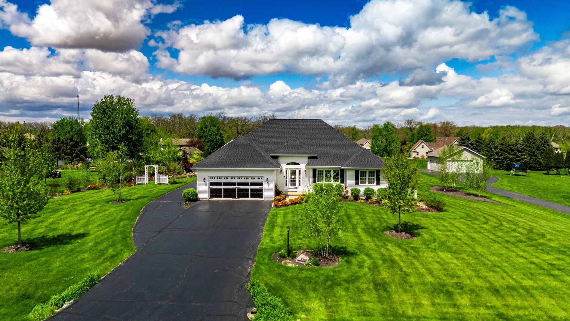8801 S Rood Road — Kingston, IL 60145
