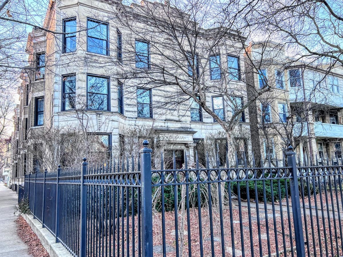3212 ALTGELD Street, Chicago, IL 60647