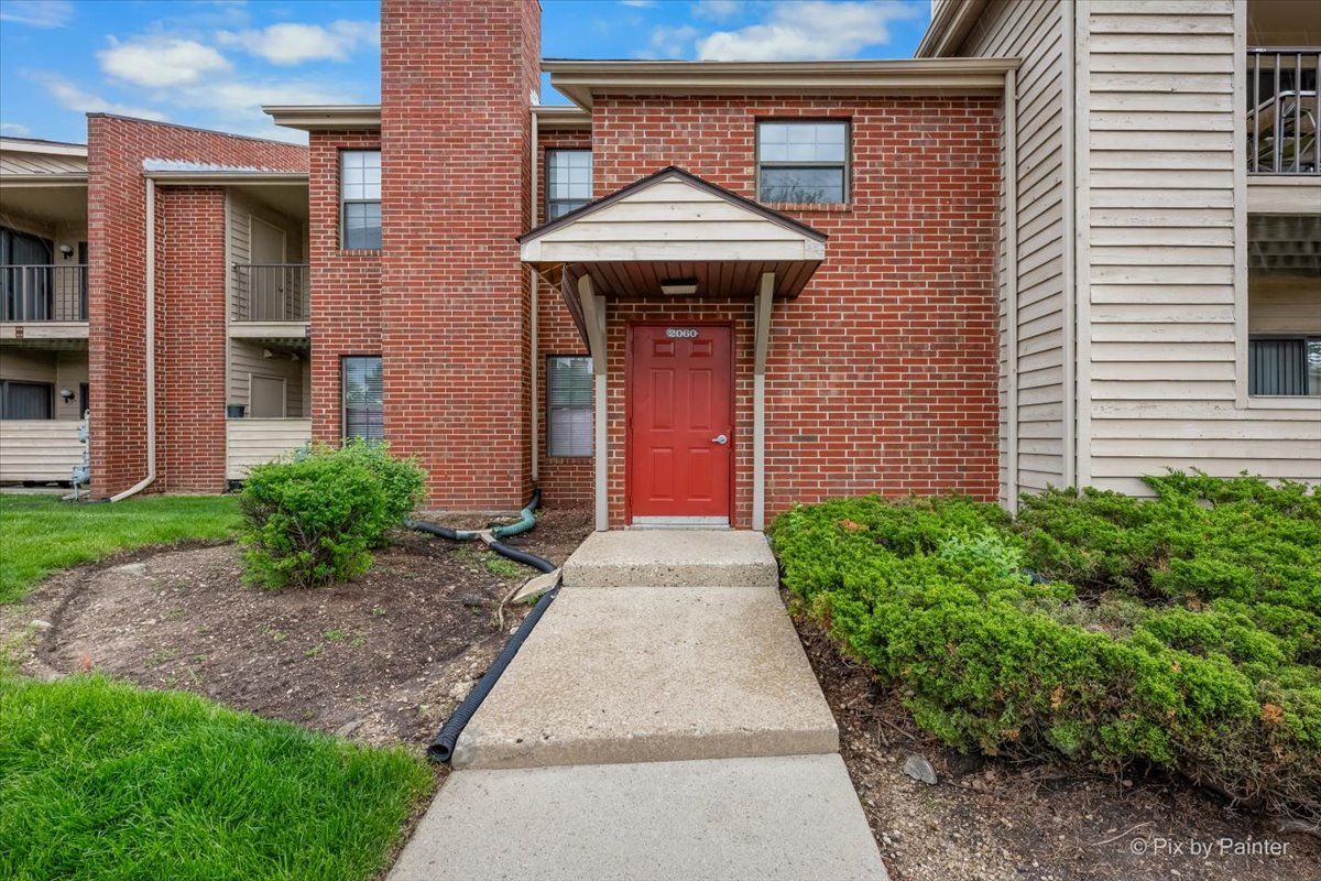 2060 Rand Road, Palatine, IL 60074