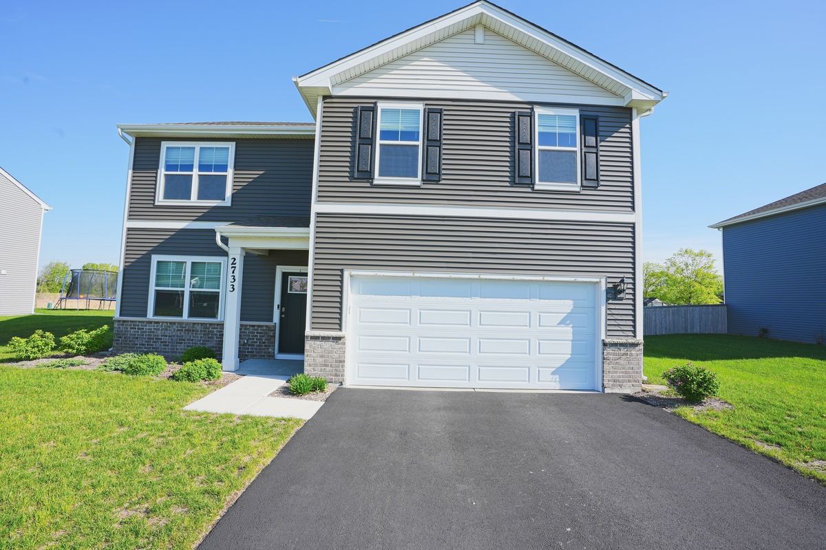 2733 Berrywood Lane, Yorkville, IL 60560