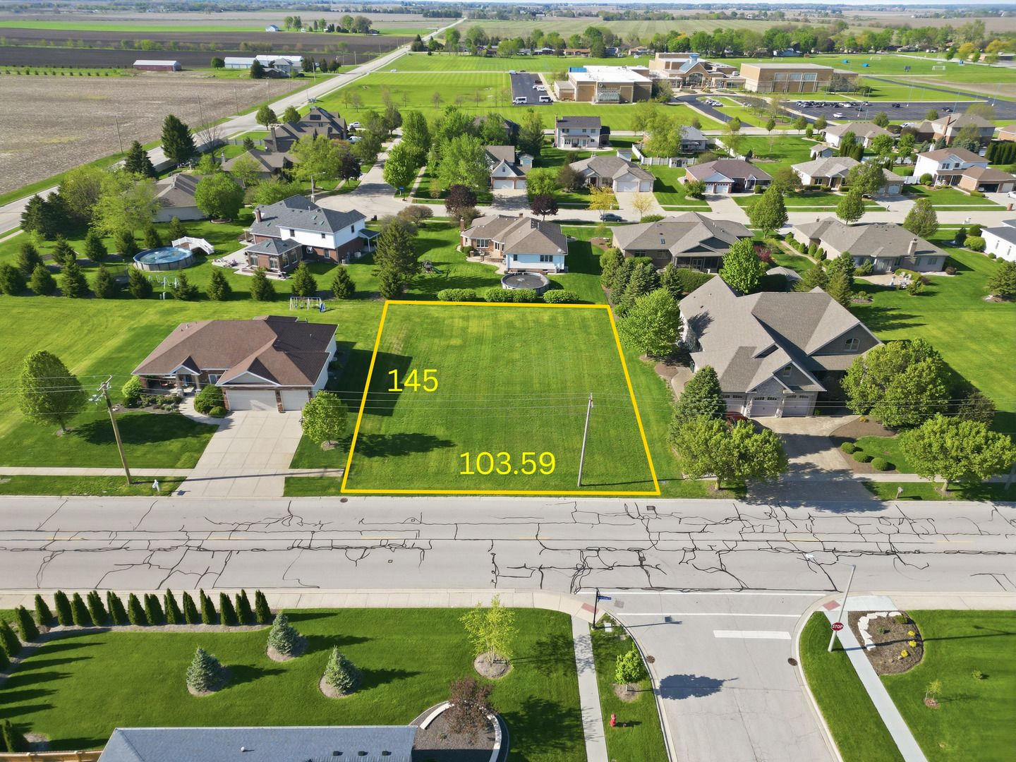 613 W Corning Avenue — Peotone, IL 60468