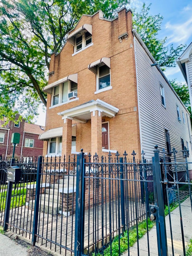 2101 W 51st Street — Chicago, IL 60609
