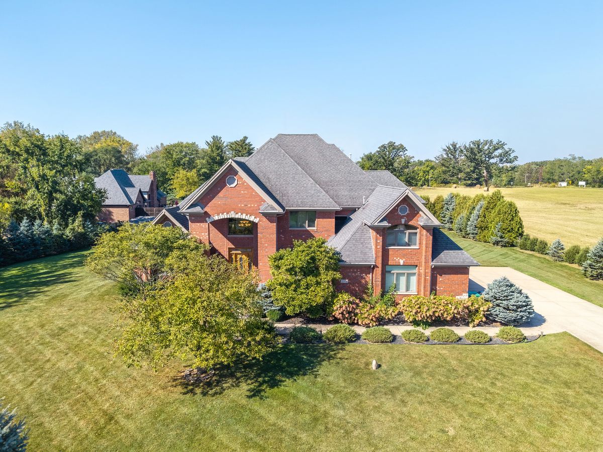 14344 Dixon Lane, Homer Glen, IL 60491