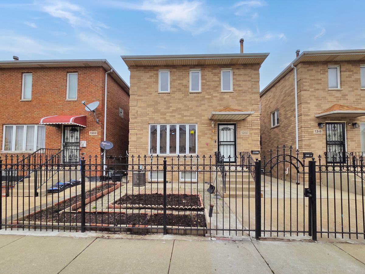 1350 32nd Street, Chicago, IL 60608