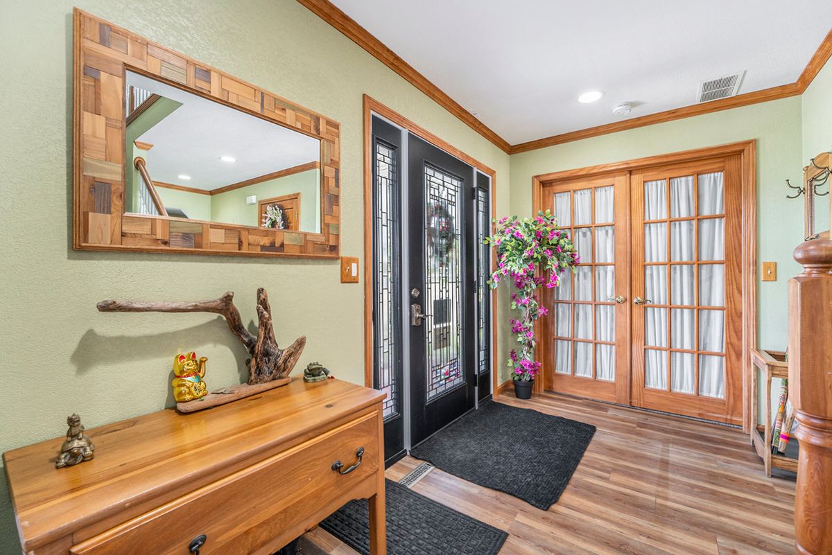 928 N Calumet Avenue, Chesterton, IN 46304