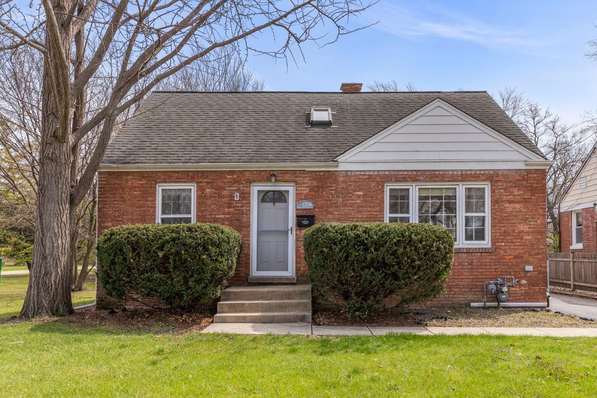 261 Melrose Avenue, Elmhurst, IL 60126