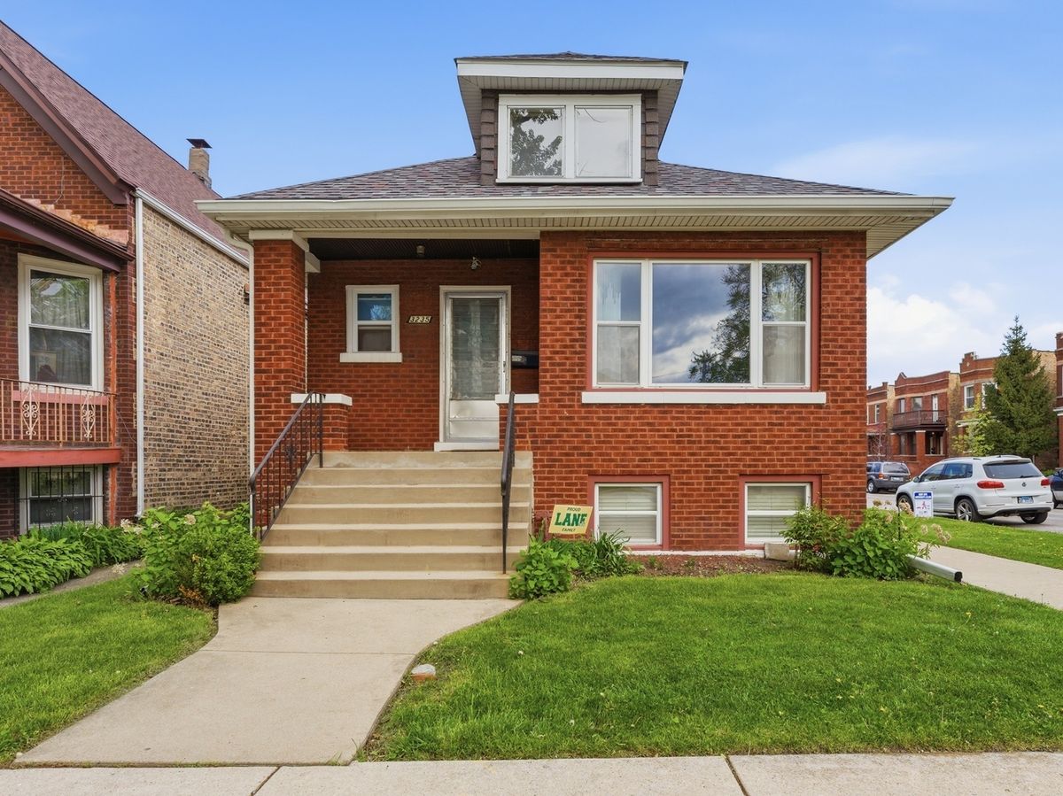 3235 Kildare Avenue, Chicago, IL 60641