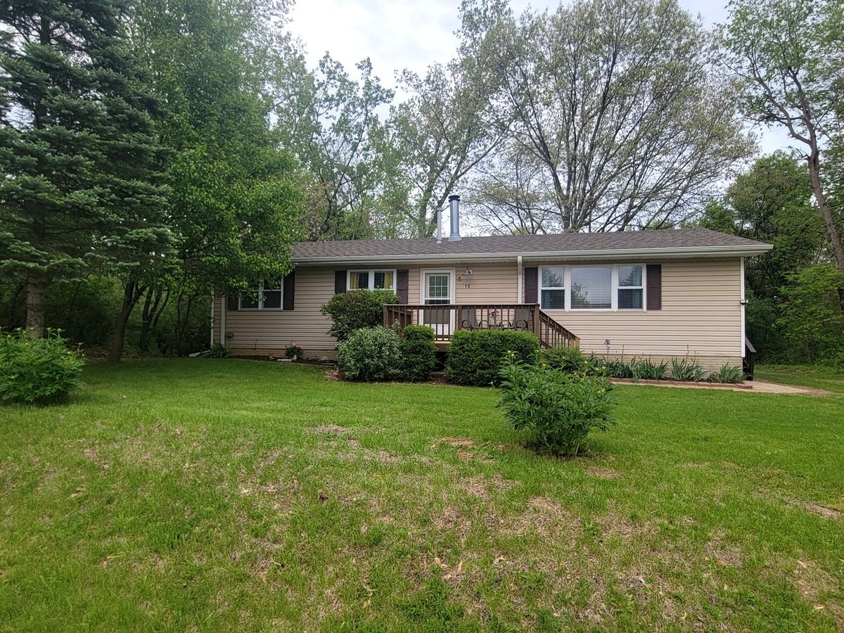 13 Birch Drive, Putnam, IL 61560