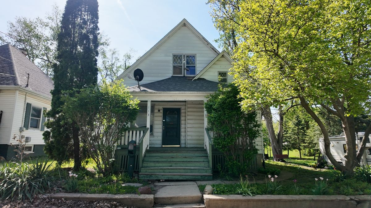 113 Isabella Street, Clinton, IL 61727