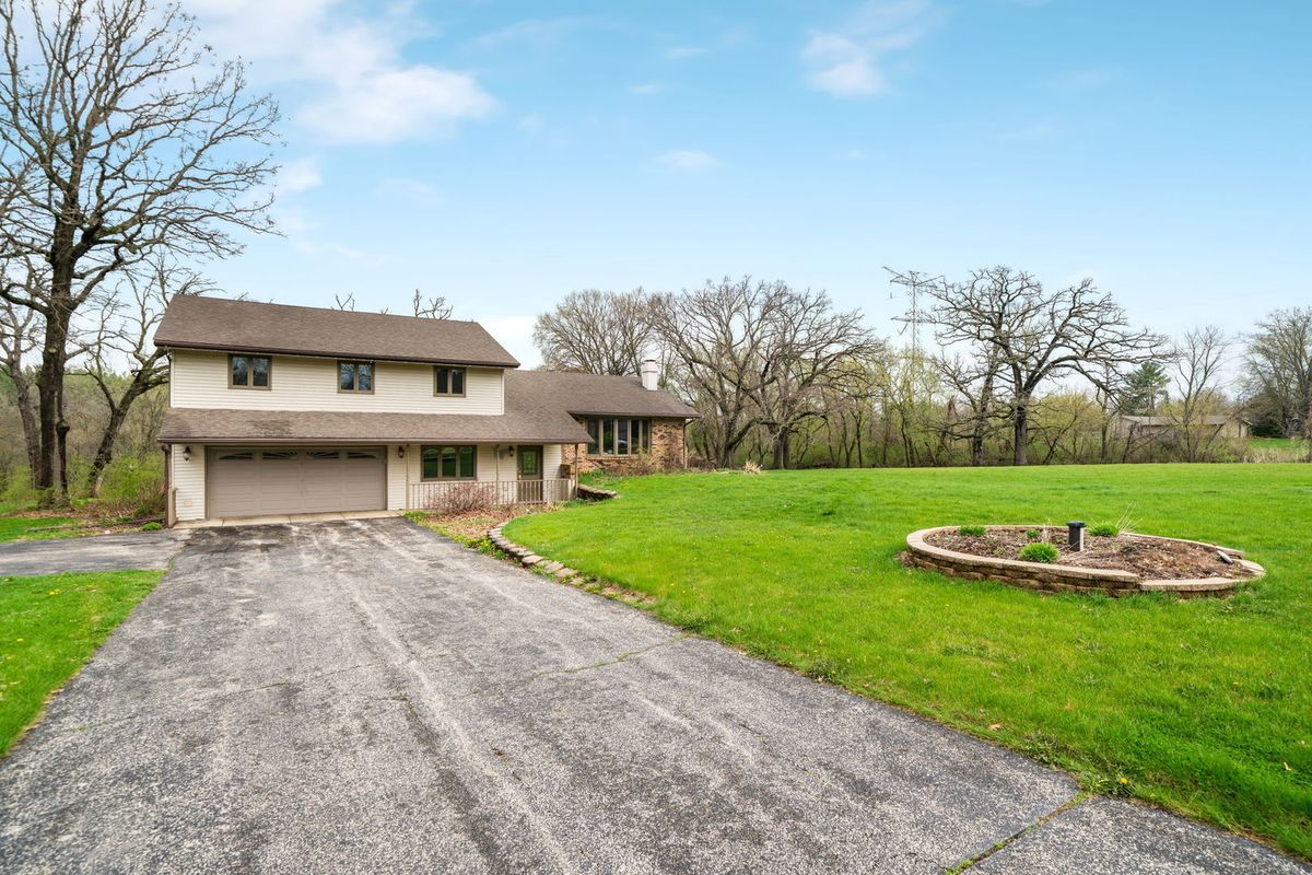 8604 Carradale Drive, Caledonia, IL 61011