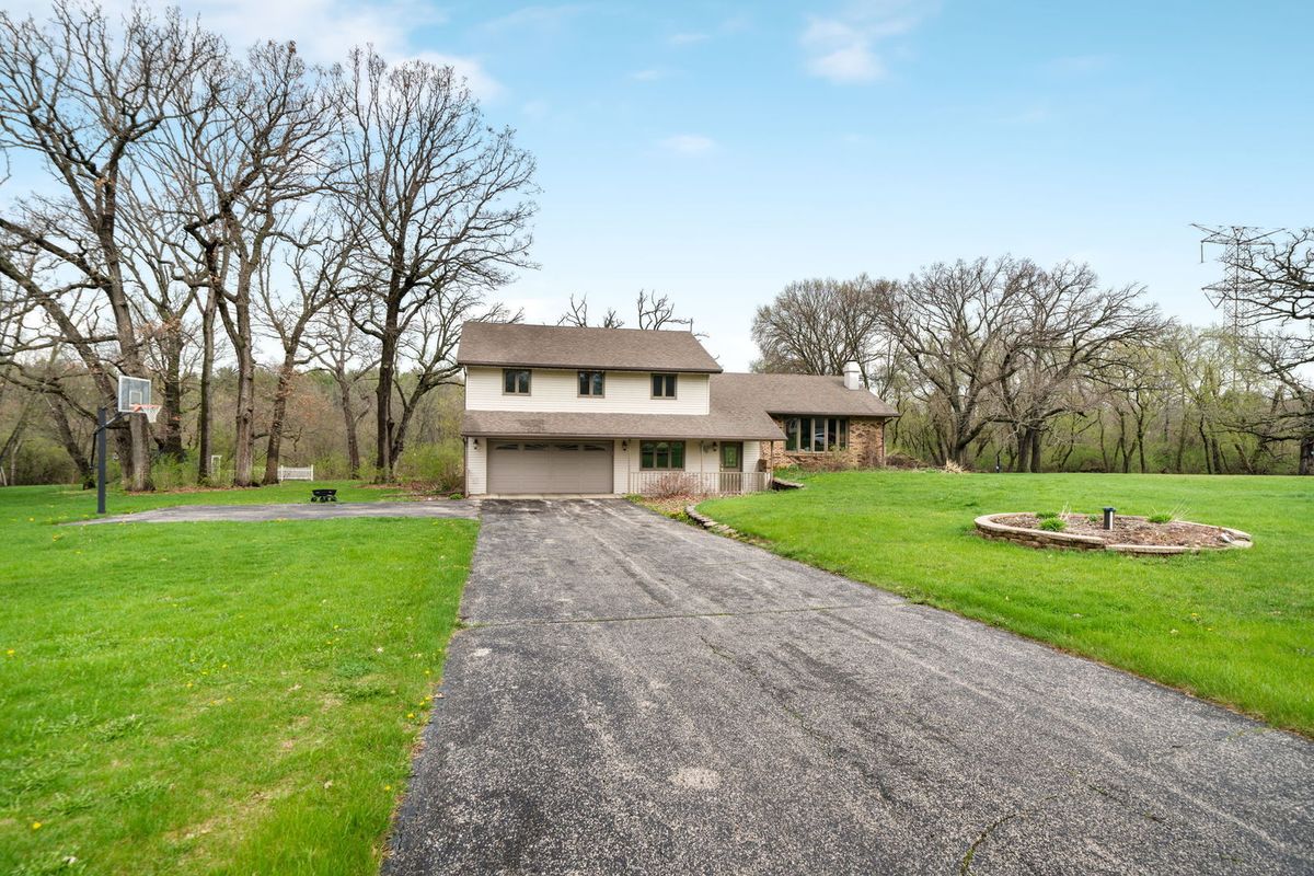 8604 Carradale Drive, Caledonia, IL 61011