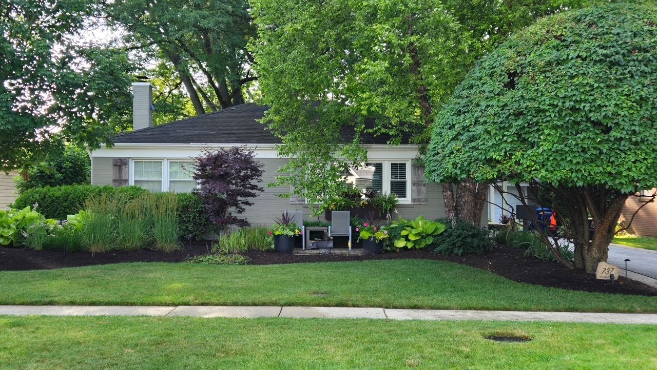 737 Deerpath Drive — Deerfield, IL 60015