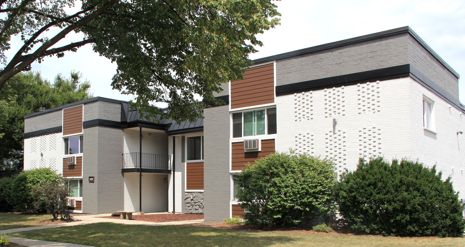 315 W Kimbell Avenue #01 — Elmhurst, IL 60126