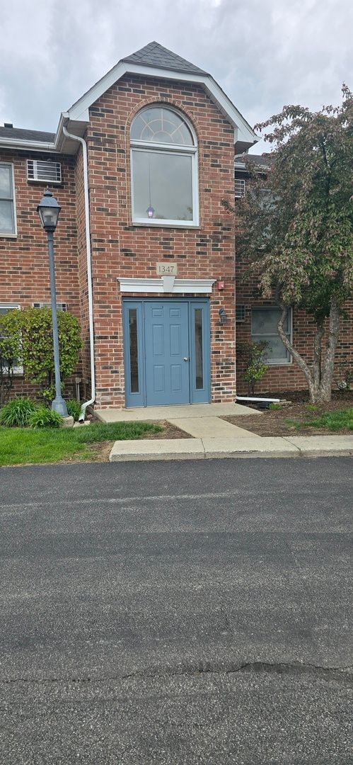 1347 Cunat Court, Lake In The Hills, IL 60156